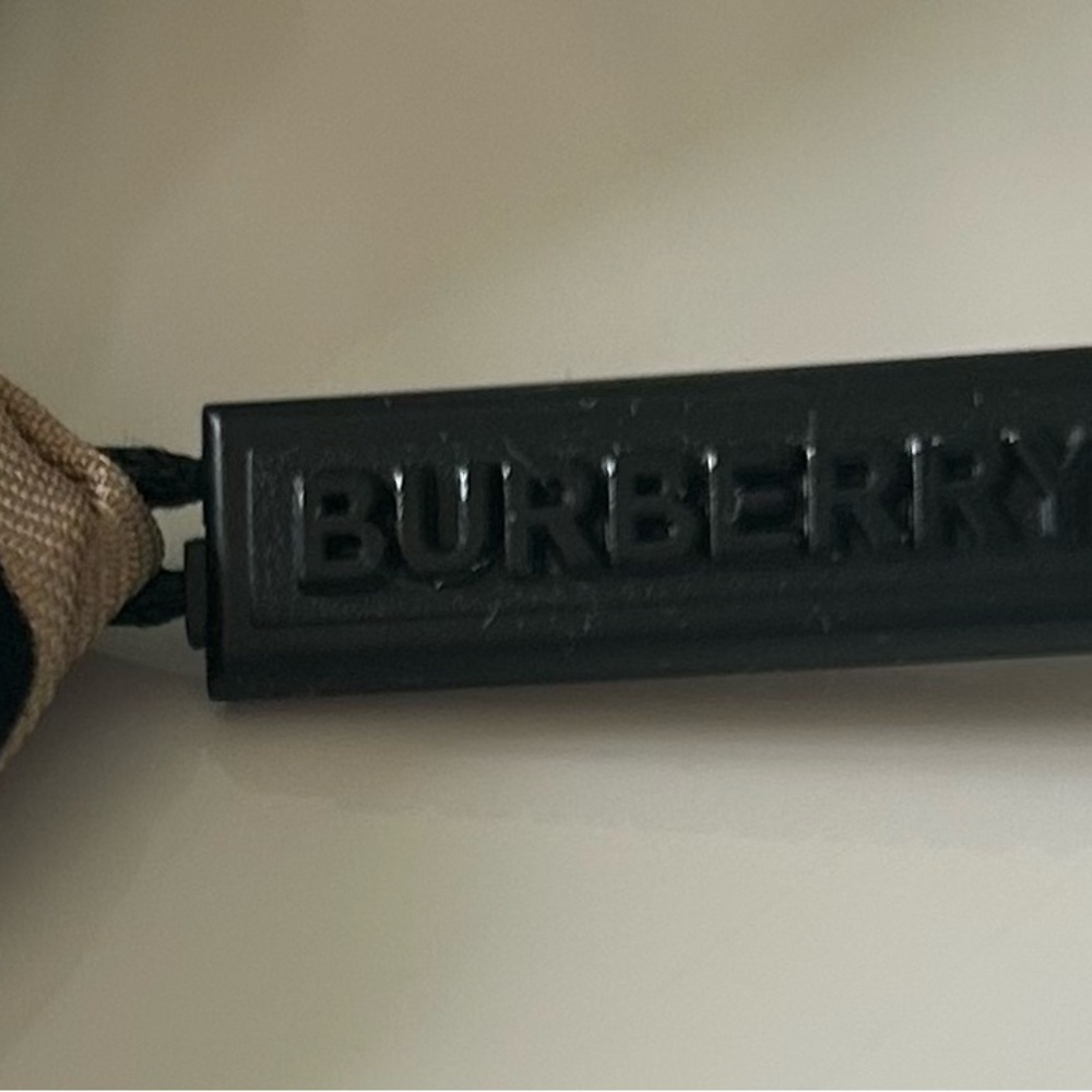 Burberry Authentic kids Striped Bow Scrunchie in Black, Cream, Tan & Red💯 - Picture 4 of 9
